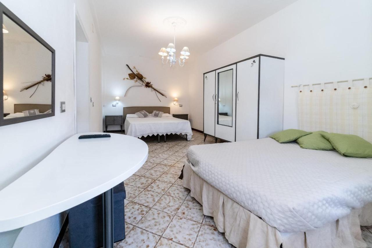B&B Shardana Sennori Eksteriør billede